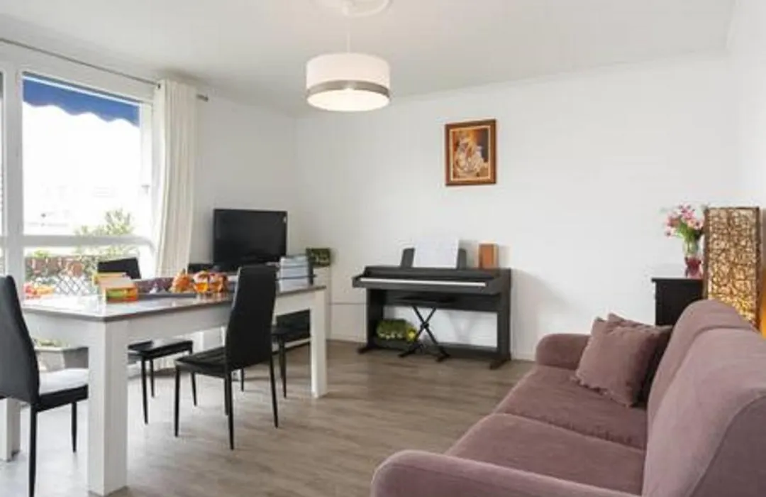 REFAIT A NEUF Appartement proche de Paris-1