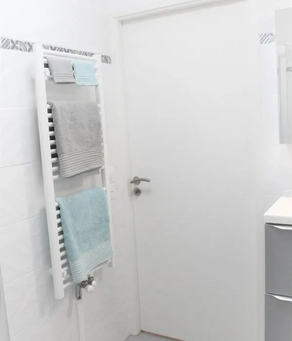 Appartement tout équipé, cosy (1 station de Paris)-1