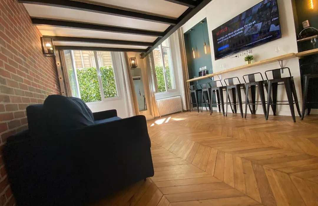 Beautiful Mini Loft Near Saint-Lazare-1