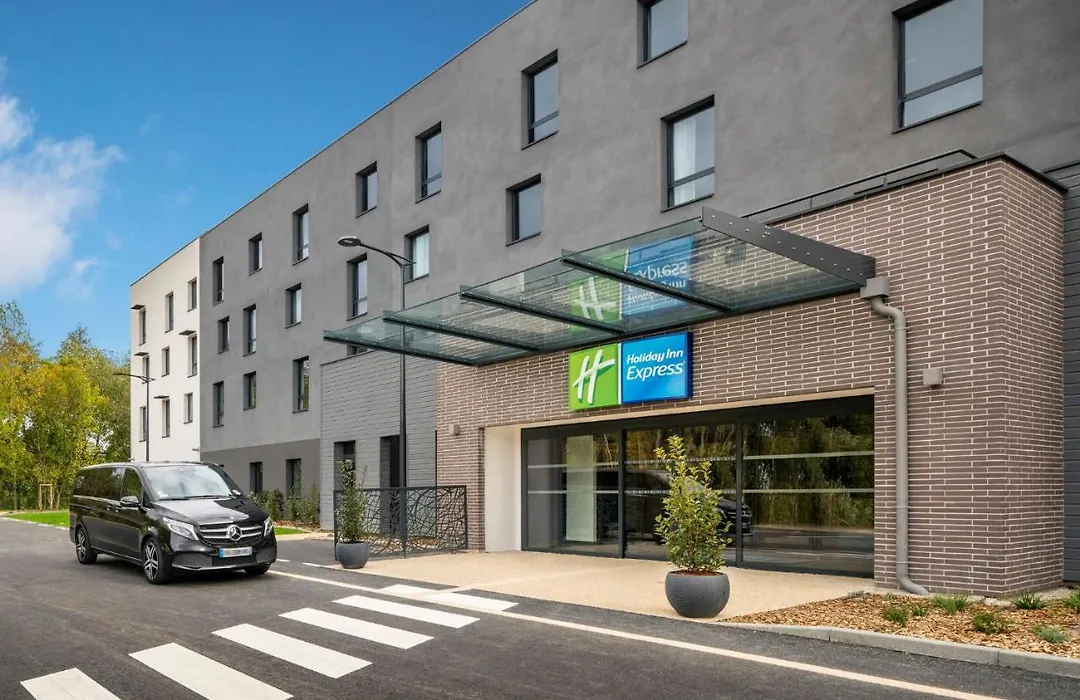 Holiday Inn Express - Marne-la-Valle Val d Europe, an IHG Hotel-1
