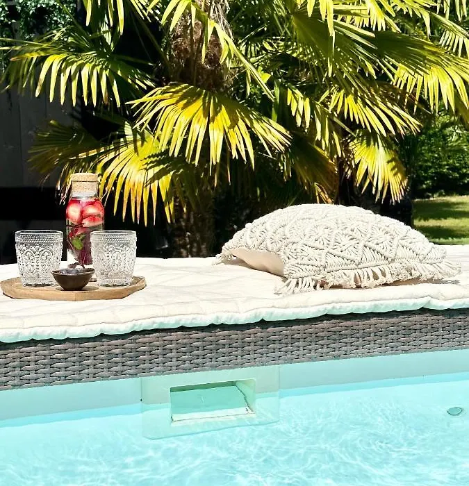 Suites Villas I Jacuzzi, Sauna, Piscine, Hammam Et Spas Prives-1