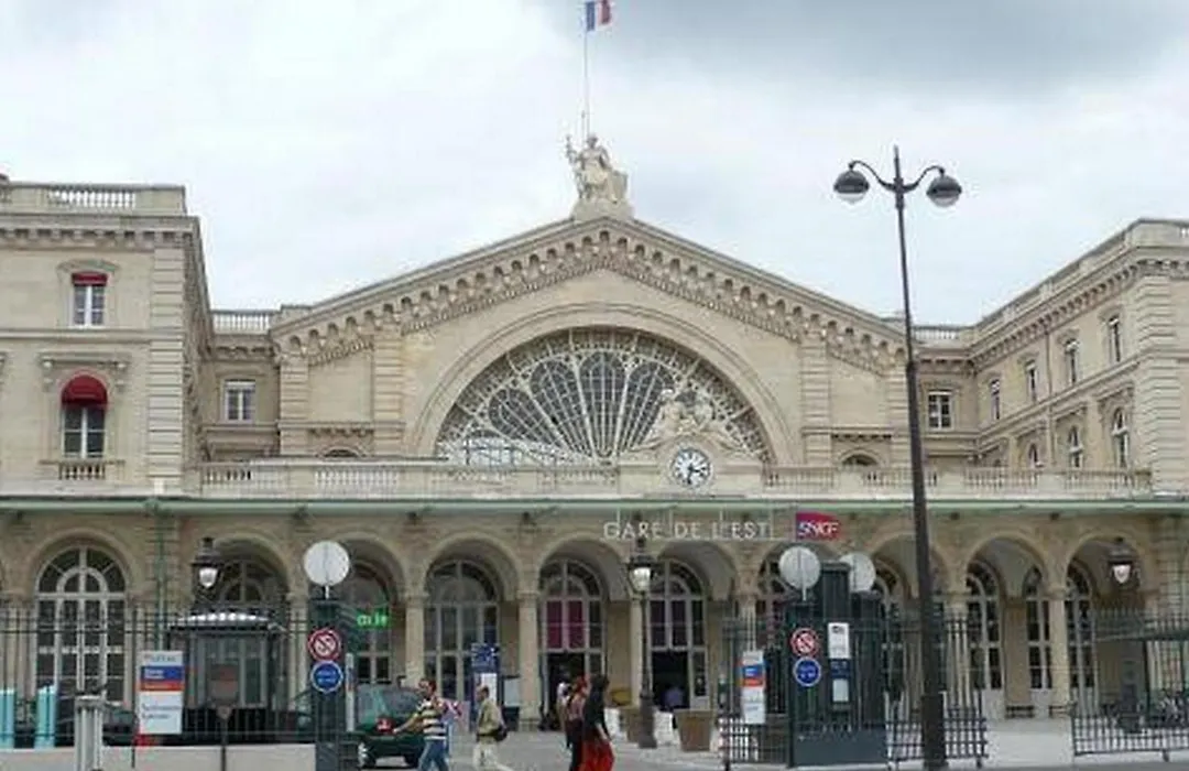 Hipotel Paris Montmartre Gare Du Nord-1