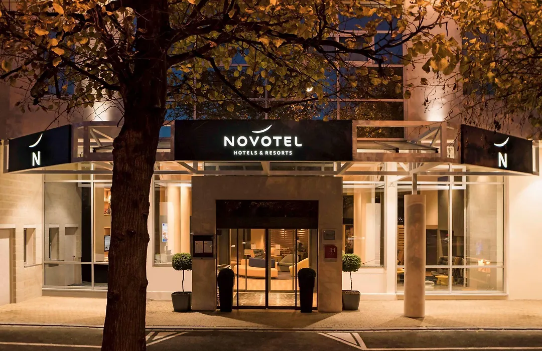Novotel Chateau De Versailles-1