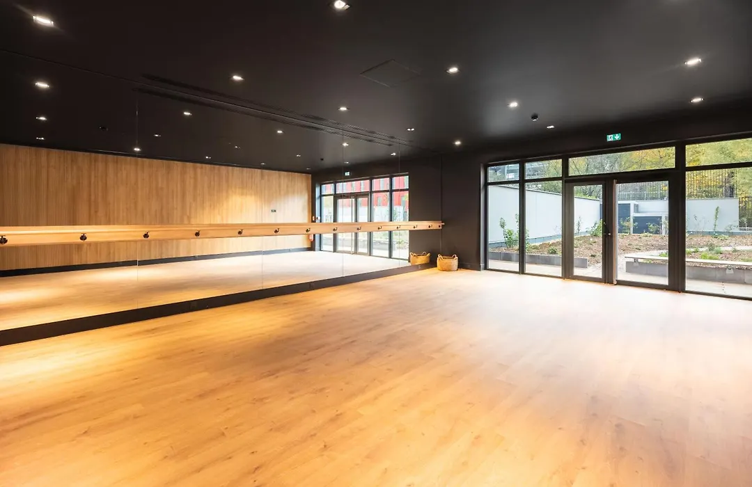 BABEL COMMUNITY Hôtel Montigny Versailles-1