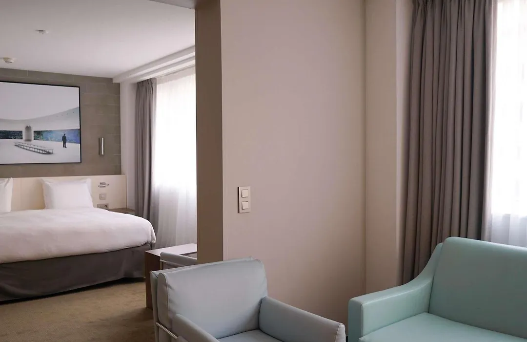 Pullman Paris Tour Eiffel-1