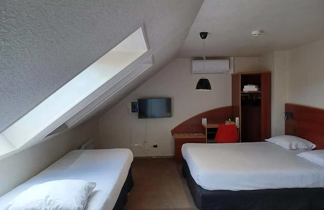 Comfort Hotel Etampes-1
