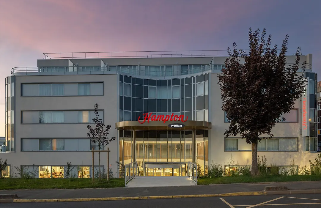 Hampton By Hilton Paris Charles De Gaulle Airport-1