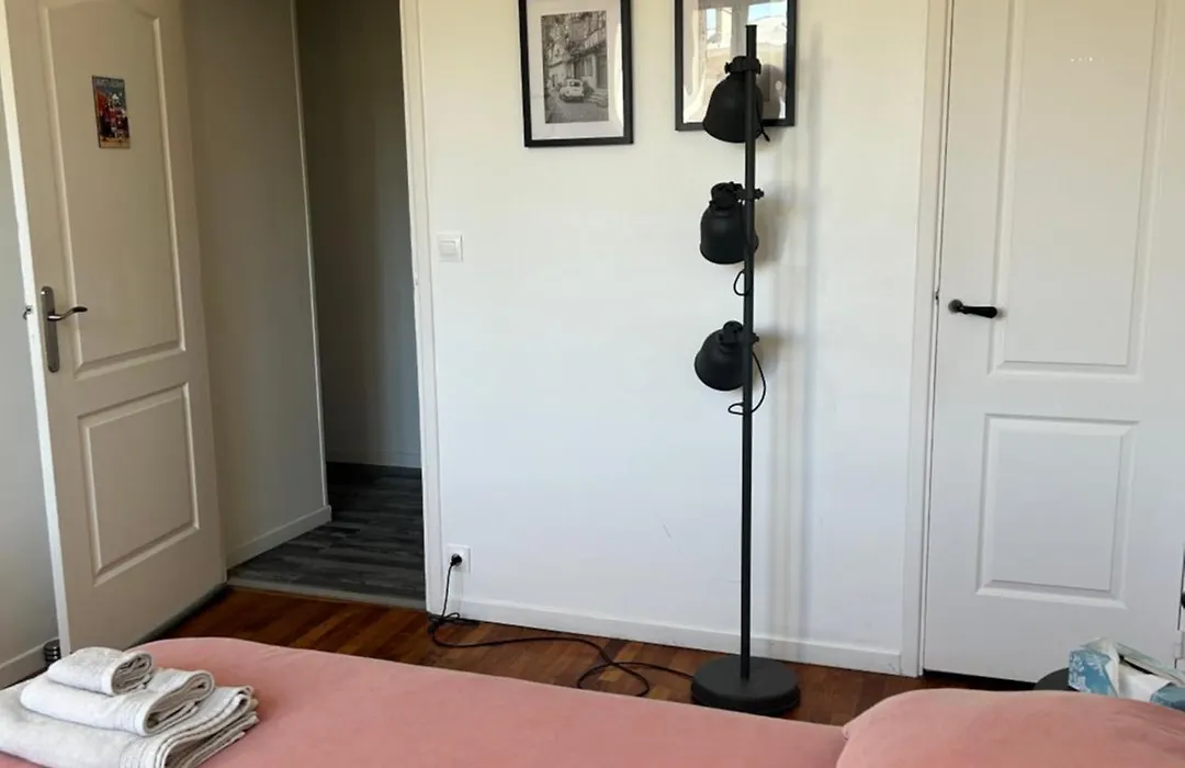 Neuilly-sur-Seine calme et lumineux. B&B. 3 chambres-1
