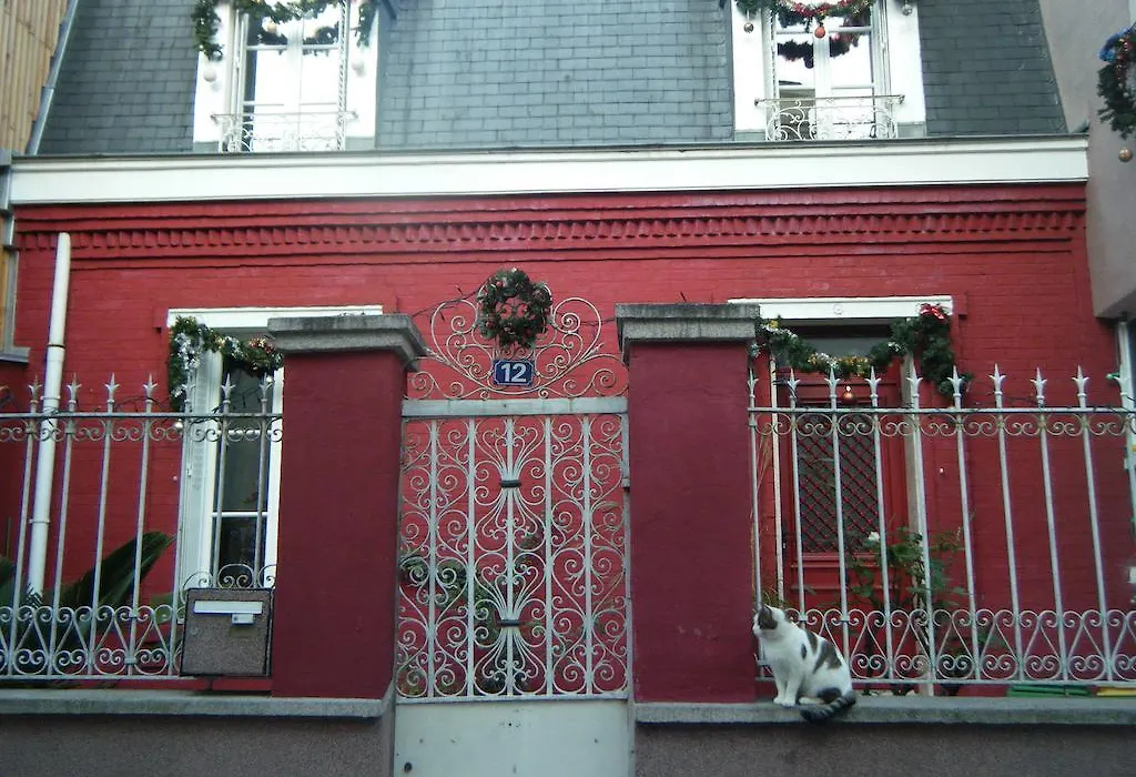 La Maison Rouge-1