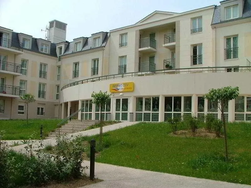 Appart'City Poissy-1