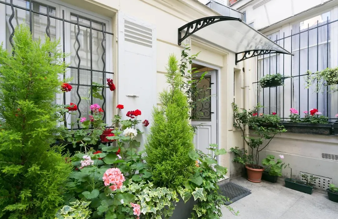 La Maison-1