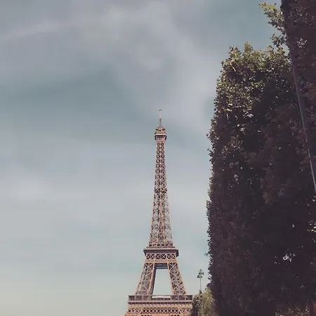 Cosy Apartment Near Eiffel Tour-3