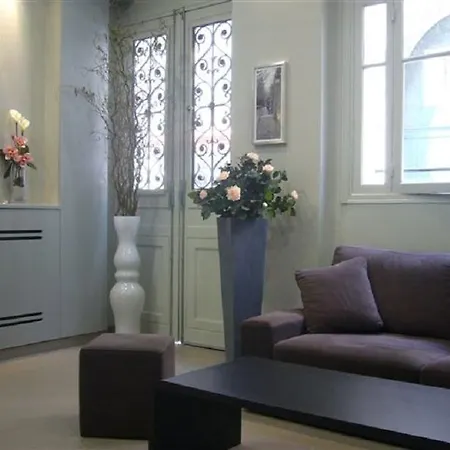 Hotel De Nemours-3