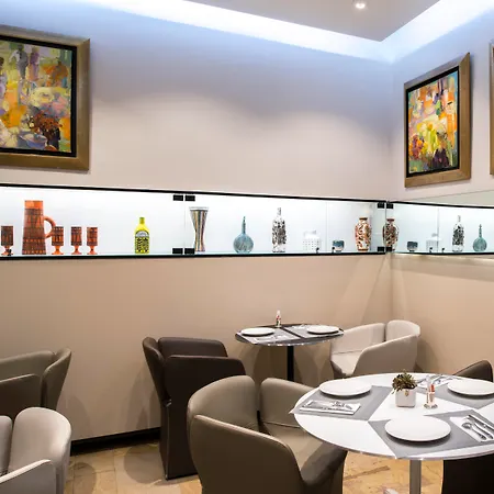 Hotel Cambon-3