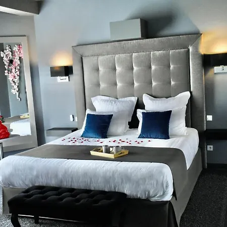 Luxury & Love - Indoor Swimming Pool & Cinema Room-2
