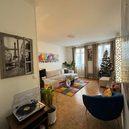 Near Castle Of Versailles Cozy Room With Breakfast And Parking-2