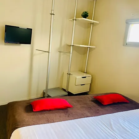 Standing Hotel Suites By Actisource-3