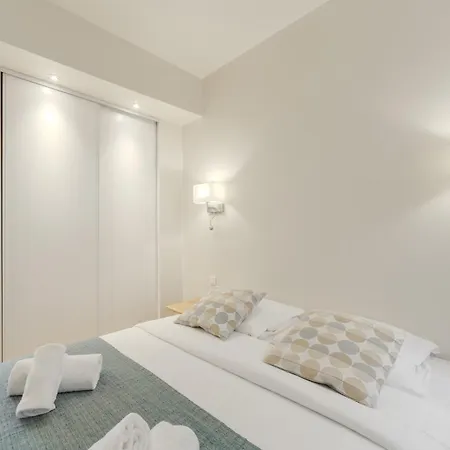 Jardin Saint Honore Apartments-3