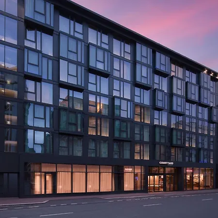 Courtyard by Marriott Paris Porte de Versailles-3