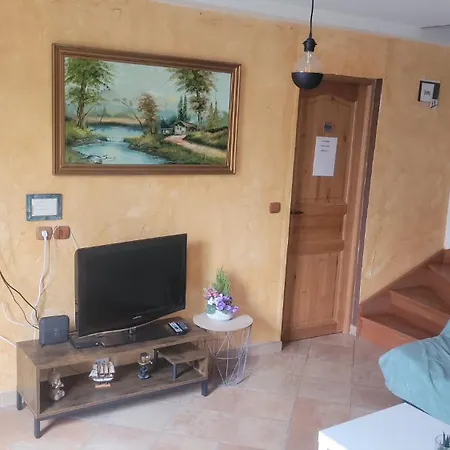 ÉTAGES PRIVÉE POUR 4 PERSONNES 2 CHAMBRES ET 1 SALE DE BAIN i-2