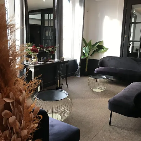 LOGIS Hôtel&Restaurant - Les Bords de Seine-2