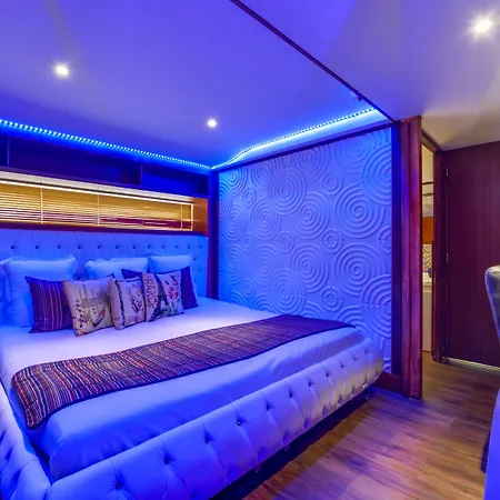 Vip Paris Yacht Hotel & Spa-2