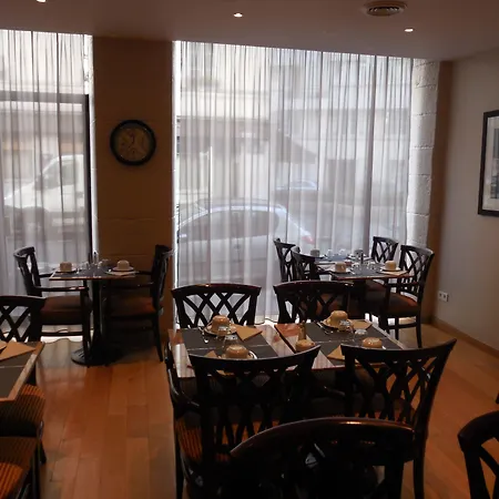 Hotel Cardinal Rive Gauche-3