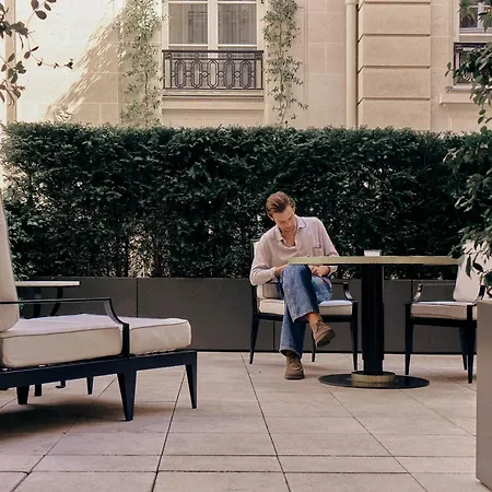 Hotel De Crillon-3