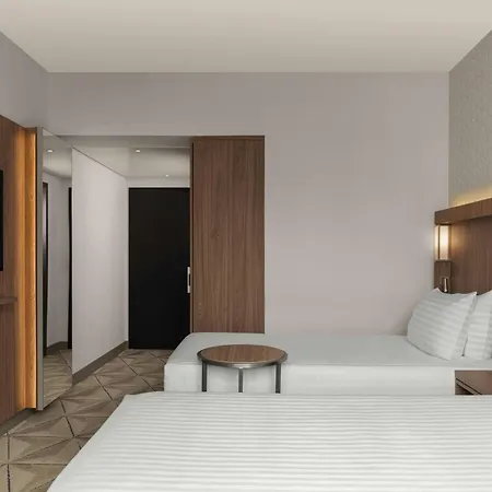 Courtyard by Marriott Paris Porte de Versailles-2