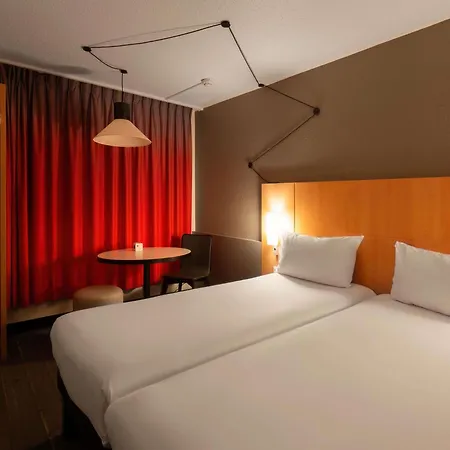 ibis Cergy Pontoise Le Port-3