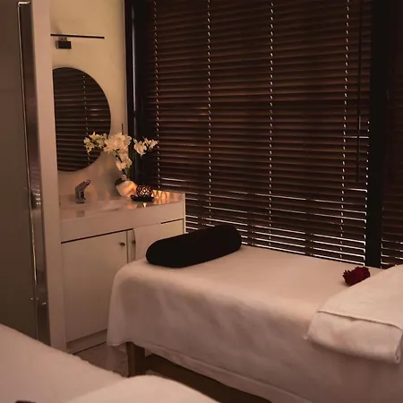 Relais De La Malmaison Paris Rueil Hôtel-Spa-3