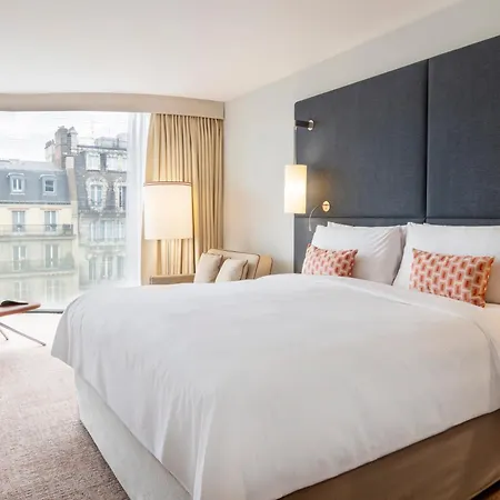 Renaissance Paris Arc De Triomphe Hotel-3