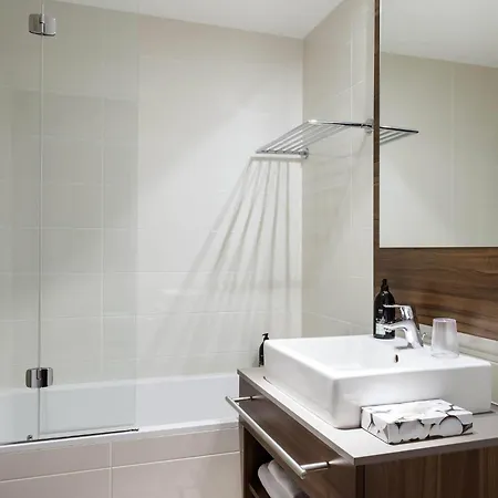 Aparthotel Adagio La Defense Courbevoie-3