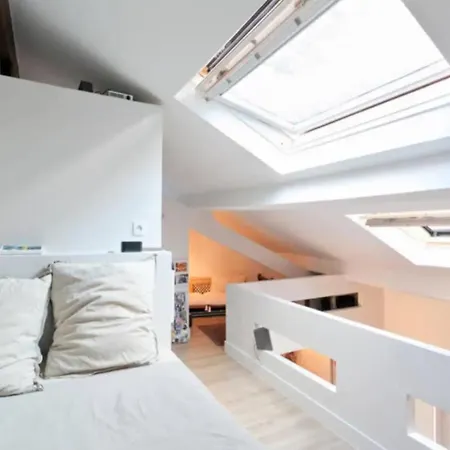 Beautiful 1 Bedroom Home In Paris-3