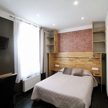 Hotel Des Pyrenees-3