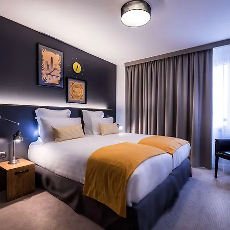 Best Western Plus Suitcase Paris La Défense-3