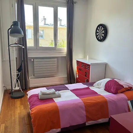 Neuilly-sur-Seine calme et lumineux. B&B. 3 chambres-3