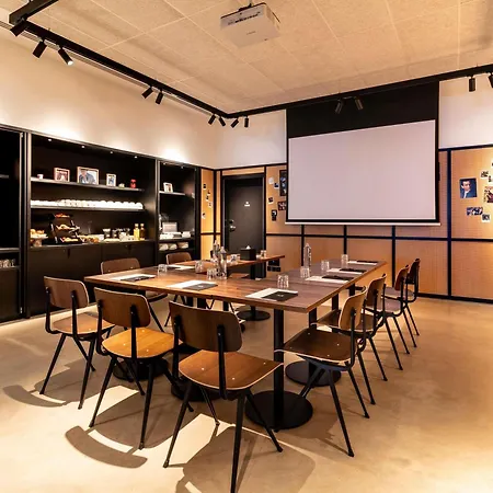 ibis Styles Paris Villejuif-3