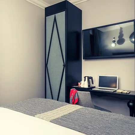 Mercure Paris Arc De Triomphe Wagram-3