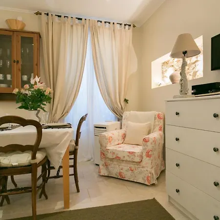 La Maison-2