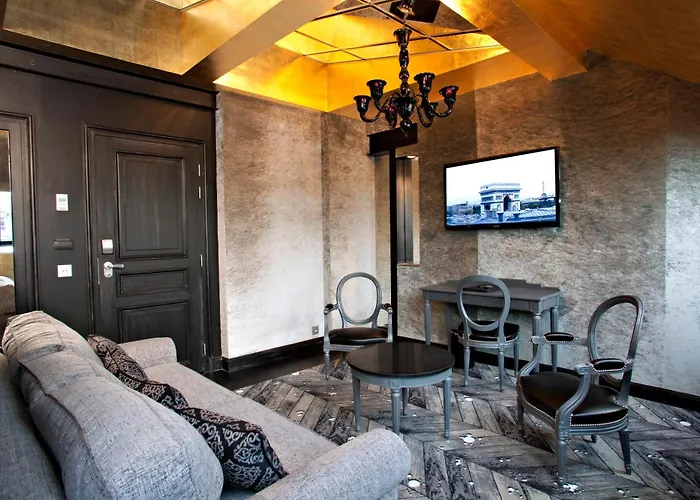 Maison Albar- Le Champs-Elysees パリ