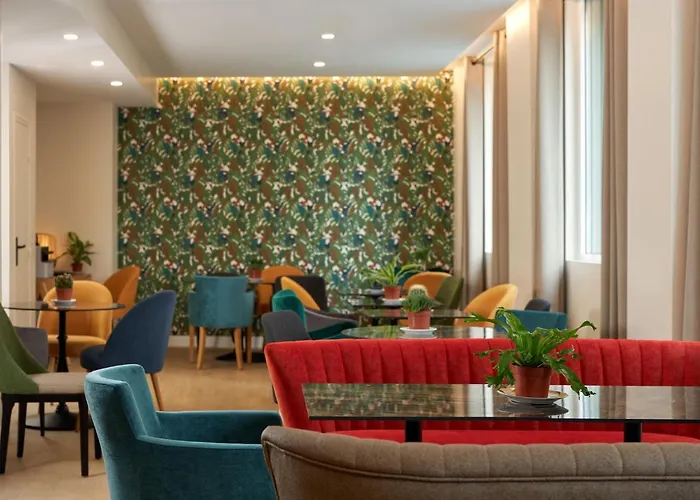 Hotel Apolonia Paris Montmartre; Sure Hotel Collection By Best Western