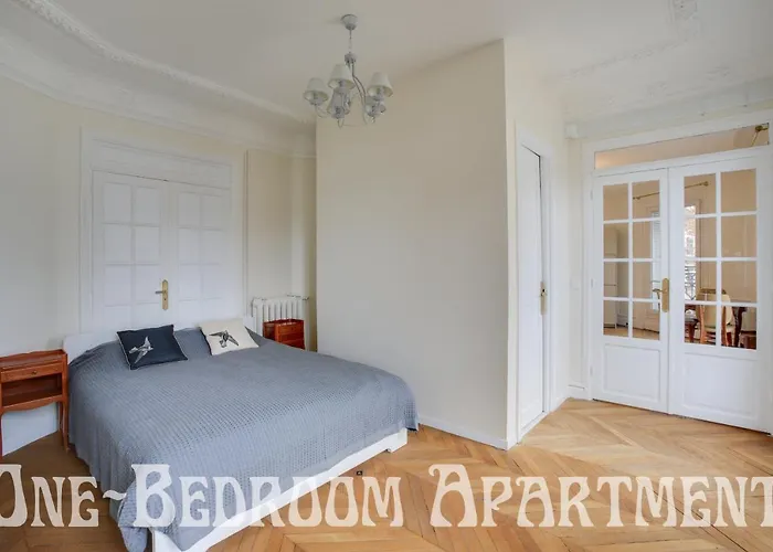Paris Bed & Breakfasts 