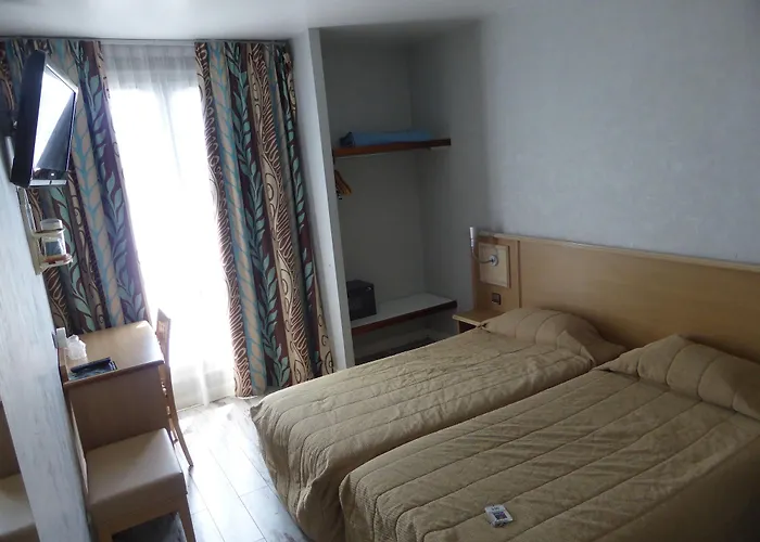 Hotel De Paris Saint Georges