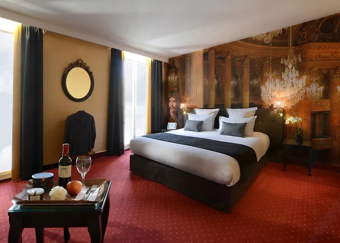Versailles Hotels for Romantic Getaway
