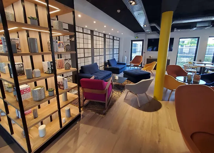 Fontainebleau Hotels