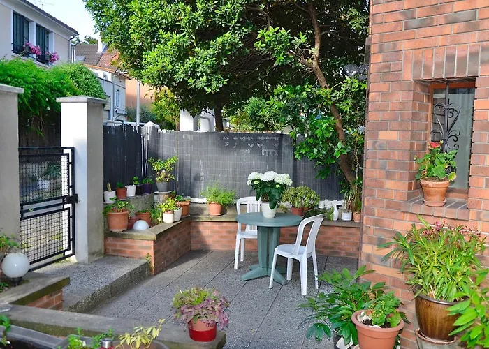 Bed and Breakfast Le Jardin Paris à Ivry-sur-Seine