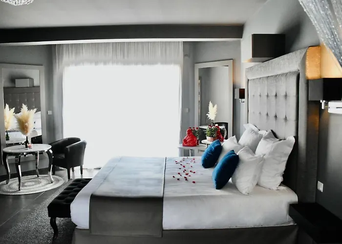 Luxury & Love - Indoor Swimming Pool & Cinema Room Chelles 
