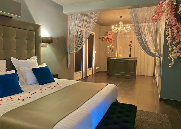 Luxury & Love - Indoor Swimming Pool & Cinema Room Chelles 