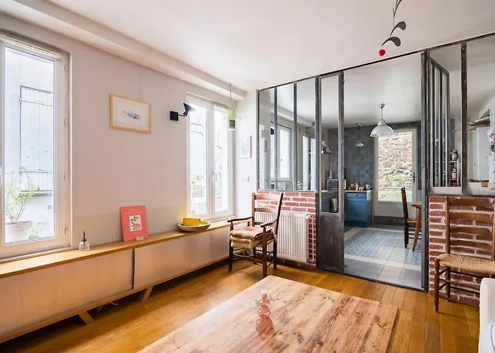 Country Home In Parigi